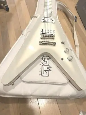 Epiphone Snow Burst Flying V 2016 Limited Edition White With Case Used • $2299