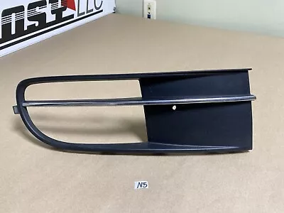 2012-2019 VW Beetle Right Side Outer Vent Grille Fog Light Cover 5C5853666B OEM • $22.95