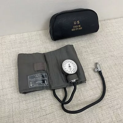  READ  Tycos Hand Held Aneroid Sphygmomanometer W/ Cuff & Bag USA • $14.99