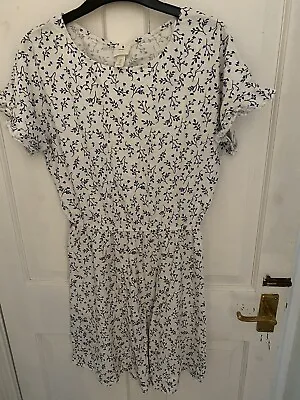 Ladies White Dress With Navy Flower Print From H& M Size XS • £5