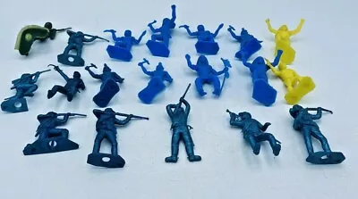 Marx Plastic WW2 Revolutionary War Soldiers And Native American Toys 19 Pieces • $19.99