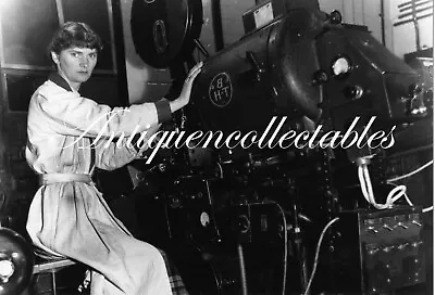 Darkroom Produced 7x5 Photograph The Odeon Cinema Worcester Park Projector D6 • £9.49