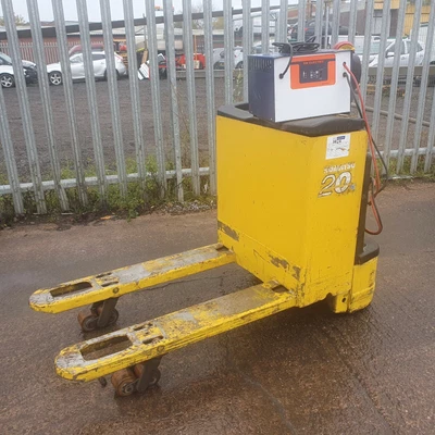 £800 • Buy 2008 KOMATSU 2000kg ELECTRIC PALLET TRUCK FORKLIFT £1000  EXCELLENT CONDITION