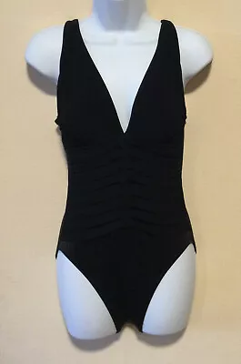 Victoria's Secret SWIM MagicSuit Slimming Wirefree One Piece SwimSuit Sz 8 RARE • $39.99