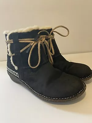 Ugg Cove Shearpa Lined Winter Snow Boots • $40