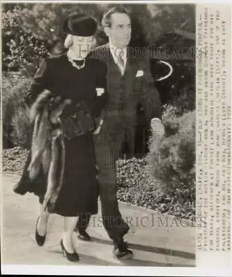 1939 Press Photo Mr. And Mrs. Harold Lloyd Attend Fairbanks Funeral In Glendale. • $20.88