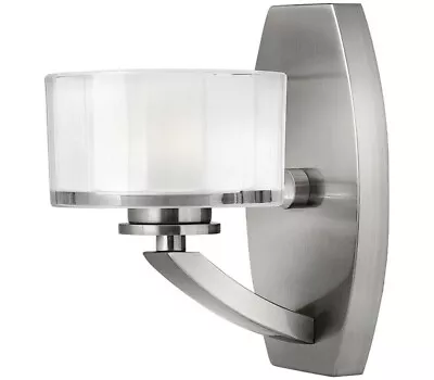 Hinkley Meridian 1-Light LED Bath Vanity Wall Lighting 4.5watts Brushed • $35.10