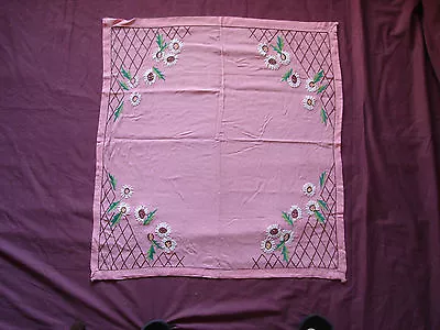 Beautiful Vintage Embroidered Tablecloth  72cm/66cm(28''x26'') #0911 • $12.37