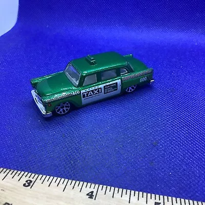 Matchbox Checker Cab 2003 N.Y.C. Taxigreen • $19.99