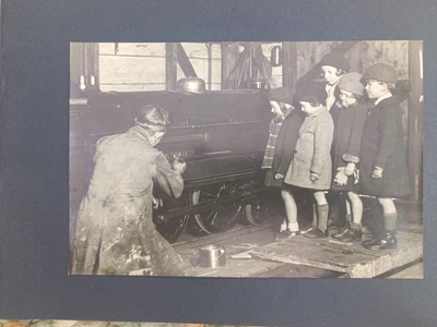 £3 • Buy 1932 Marine Lake Rhyl Miniature Engine Train Workman Photograph