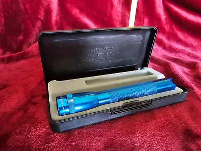 Mini Mag-Lite Blue Aluminum With Black Plastic Case Made In USA 5.75 In • $10