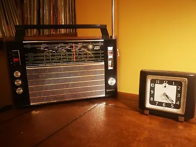 Vintage / Retro Acctim Quartz Mantle  /  Bedroom / Clock 1970s Black Silver • £35
