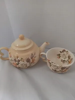 Teapot Cup Peach Roses Design Inside Cup Unusual Handles Handpaint CottageCore • $11.99