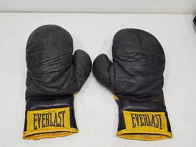 Vintage Everlast  Boxing Gloves 2636 Black Yellow Made In USA ANTIQUE • $42.46