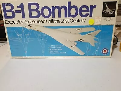 ENTEX Model B-1 BOMBER Kit #8505 • $25.50