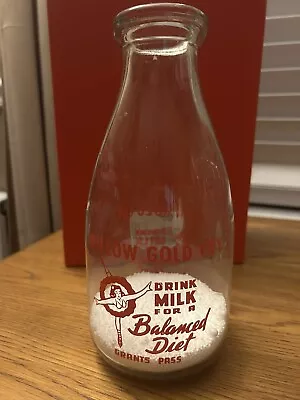 Mellow Gold Creamery Pyro Quart Milk Bottle Grant’s Pass • $20