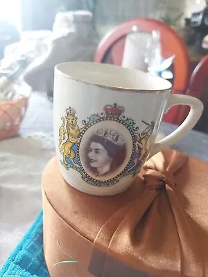 Queen Elizabeth 2nd Coronation Mug • £4.99