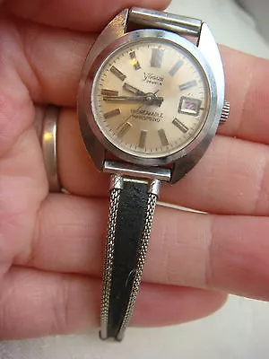 Vogue Watch 17 Jewel Retro Unbreakable Mainspring Ut 28cs Vintage Antique  • $62