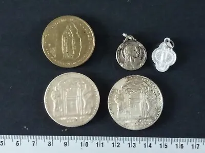 Set 5 Medals Religious - REF09209J • $26.17