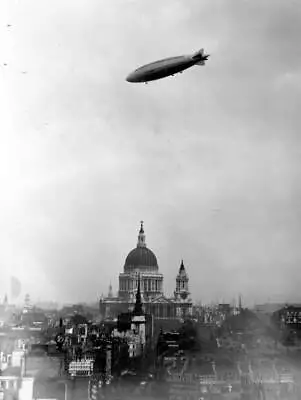 19219 Airship R101 Passing Over St Pauls Cathedral London Old Photo • $5.78