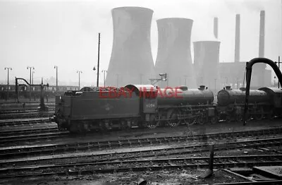Photo  B1 Loco No 61304  At Darlington Â€“ 1964 A Wet Visit To The Locomotive Sh • £2.85