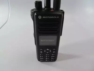 Motorola XPR 7550e TWO-WAY RADIO AAH56RDN9RA1AN W/ Battery Antenna • $319.95