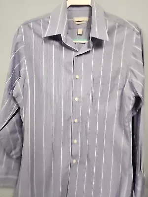 Van Heusen Cotton Blend Size 15 (32/33) Long Sleeve Button Fitted Mens Shirt  • $5