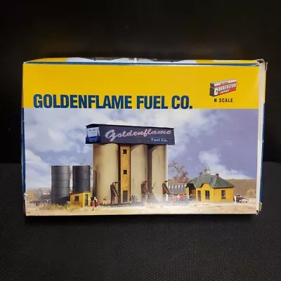 N-Gauge Walthers Golden Flame Fuel Co. NEW In Open Box  • $40