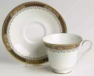 Royal Doulton Verona Cup & Saucer 565425 • $8.99