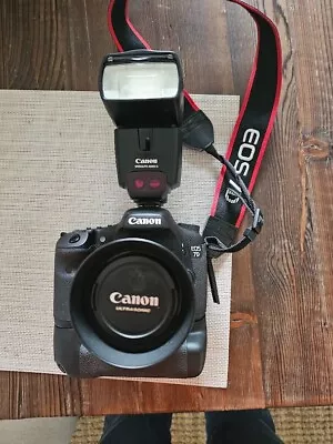 Canon Eos 7d Lens Flash And Battery Grip • $300