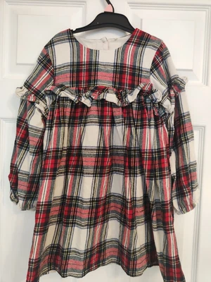 £1.50 • Buy Red Checked Dress Age 5-6 From George