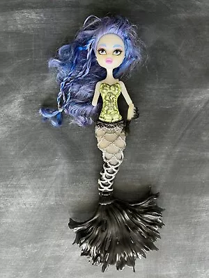 11” Mattel Monster High Doll Sirena Von Boo Freaky Fusion Blue Hair #R3 • $13.99