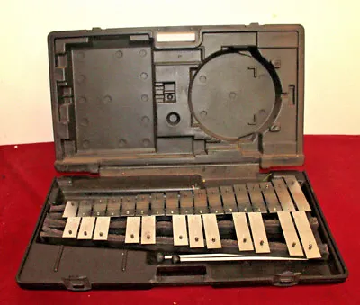 Musser 29 Key Student Xylophone With Plastic Carrying Hardcase And Two Sticks • $95