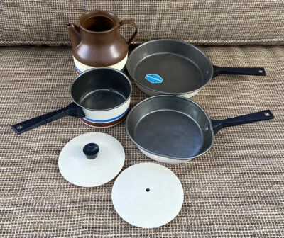 $9.99 • Buy Vintage Chilton Globe, Corelle Metal Play Pots & Pans, 6 Piece Kitchen