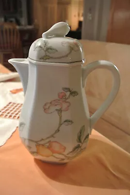 Villeroy & Boch Fruit Garden Coffee/Tea Pot • $34.95