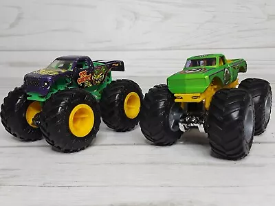 Lot Of 2 Hot Wheels Test Subject And A-51 Alien Unit  Monster Trucks Stunt Storm • $9.50