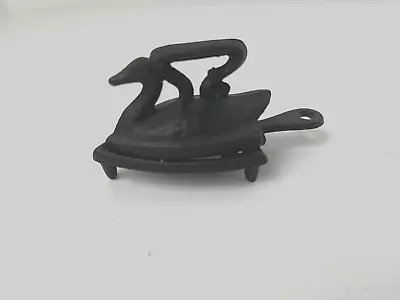 Miniature Cast-iron Swan Iron W/ Trivet Salesmen Sample Toy  Collectibles • $14.95