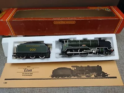 Hornby R817 Schools Class 4-4-0 'Eton' 900 In SR Olive Green OO Gauge • £64.99