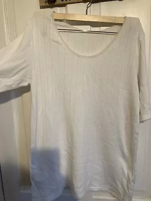 M&S Thermal Top Size 22 Ladies • £7.99