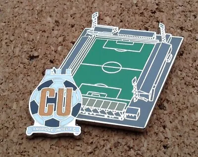 Cambridge United FC - Abbey Stadium Pin/Badge • £3.50