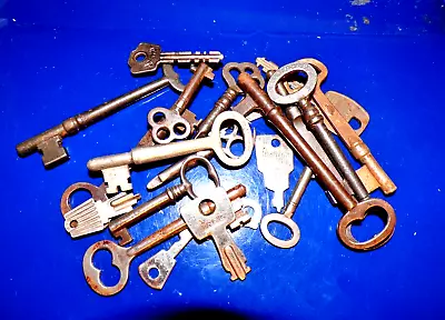 Nice Lot Vintage & Antique Keys - Flat Skeleton & Hollow Barrel • $24