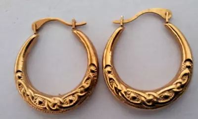 9ct YELLOW GOLD CELTIC PATTERNED CUT CREOLE HOOP EARRINGS • £57.50