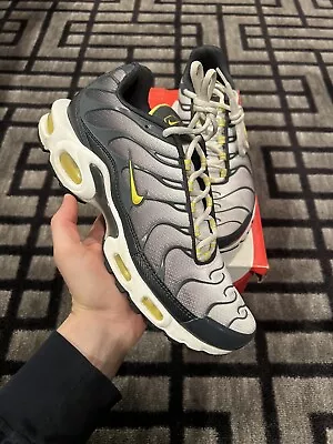 Size 8.5 Nike Air Max Plus Bumble Bee! OG Box! Trusted Seller! Fast Shipping! • $54.99