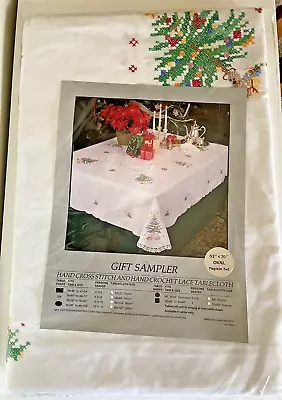 Vintage Hand Cross Stitch & Crochet Lace Christmas New Tablecloth 52 X 70 Oval • $53.10