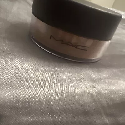 MAC Select Sheer/Loose Powder ~ NW45 • $6.50