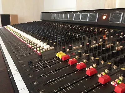 £250 • Buy Soundcraft 800b