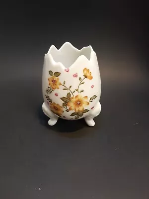 Vintage Cracked Egg Applied Flowers  K5 • $9