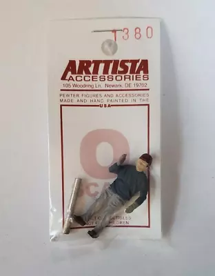 Arttista #1380 - Worker Carrying A Pipe - O Scale Figure - Model Trains - NEW • $8.79