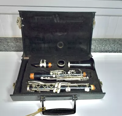 Vito Reso-Tone 3 Clarinet Woodwind Instrument With Hard Carrying Case • $49.50