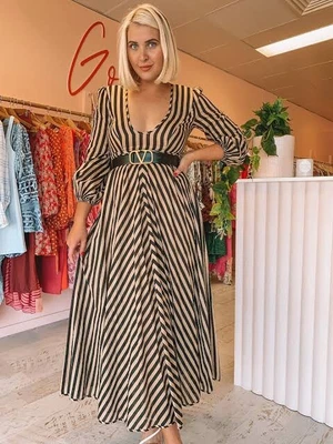 $199 • Buy Zimmermann Dress Size 2.  Jaya Plunge Long Dress. Retails For $595